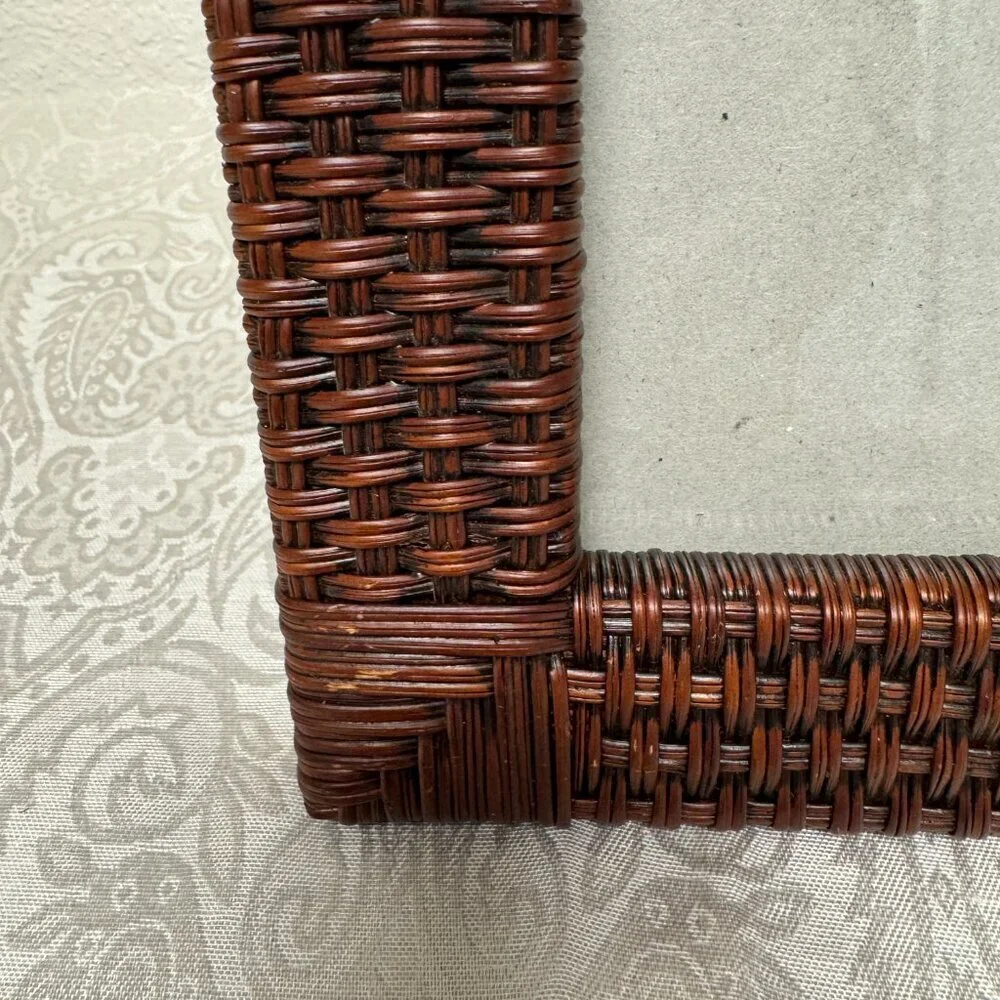 Vintage Woven  Brown Frame